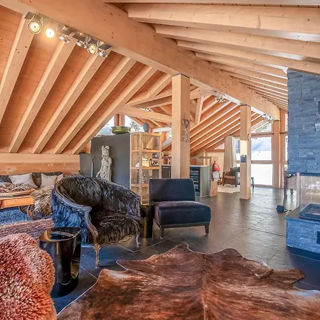 Caspar Penthouse Apartament *